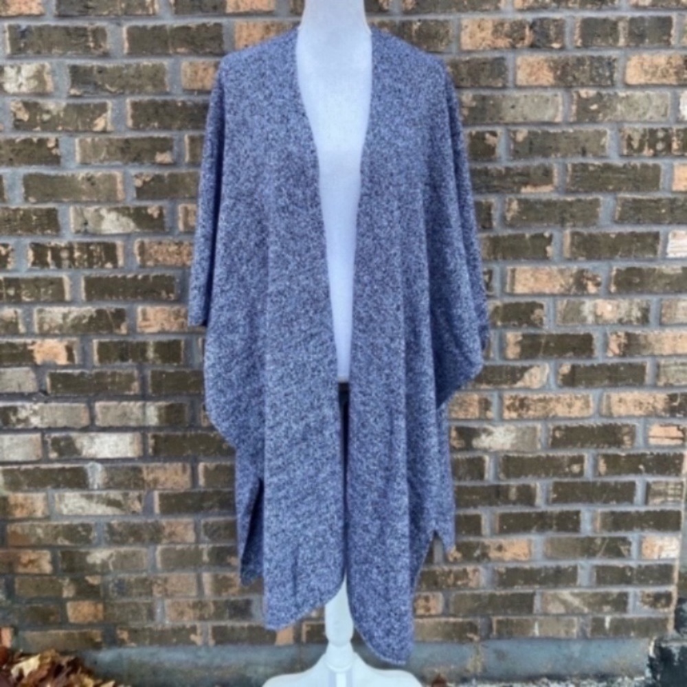 Babaton Womens Sweater Cape - Size S/M, Black and White, 80% Wool 20% Cashmere